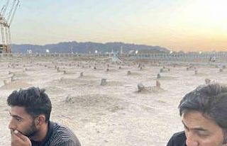 Baki Kabristanı’na ziyaretçi akını