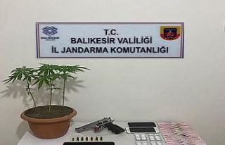 Balıkesir’de 2 şahsa uyuşturucu operasyonu