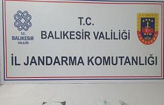 Balıkesir’de jandarmadan 4 şahsa uyuşturucu operasyonu