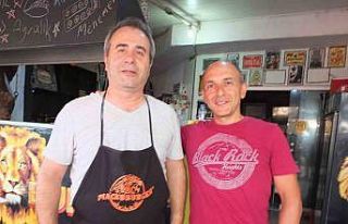 Balıkesirli İşletmecinin forma koleksiyonu ilgi...