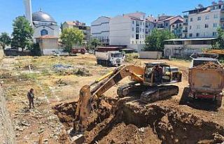 Banaz kendine yakışan bir belediye binası için...