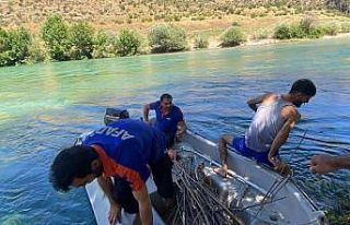 Baraj kapakları açıldı, 4 piknikçi mahsur kaldı