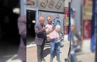 Başkan Altun, tatil sonrası mesaiye esnaf ziyaretiyle...