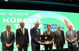 Başkan Sekmen küresel tarım forumunda konuştu