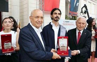 Başkan Yaşar, Başkentlilerin mezuniyet heyecanına...