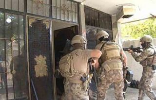 Batman’da aranan şahıslara yönelik operasyonda...