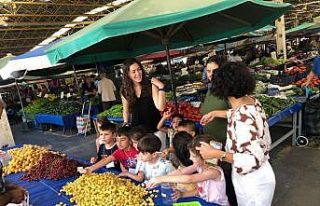 Bayraklı’nın öğrencilerine sokakta eğitim