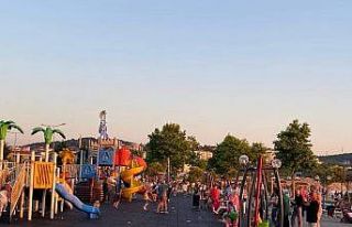 Bayramın son günü sahile akın ettiler