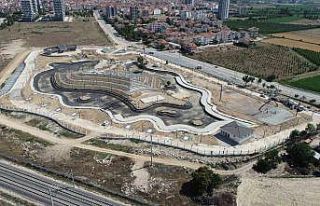 Belediye tarafından yapılan Şehir Parkı’nda...