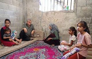 Beyazgül, çocuklarla yakından ilgilendi