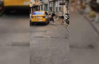 Beyoğlu’nda kadın müşterisini döven taksici...
