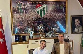 Bilal Güney, Bursaspor’la devam dedi