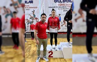 Bilecikli güreşçiden ikincilik madalyası