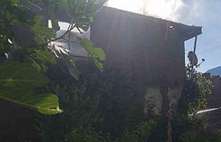 Bilecik’te ev yangını, bir kişi hayatını kaybetti