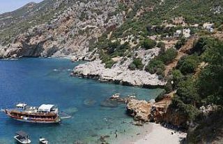 Bir dönem korsanlar gizlenmiş, gizli cennet Karamağara...