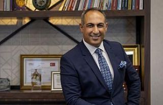 Birevim sektörün ilk mobil CRM uygulamasını kullanıma...