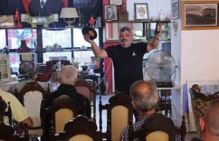 Bit pazarı esnaflığından antika dükkanına