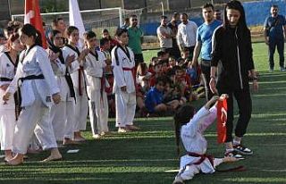 Bitlis’te yaz spor okullarının açılışı yapıldı