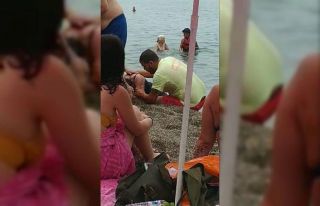 Boğulma tehlikesi geçiren kadının imdadına cankurtaran...