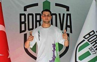 Bornova FK, iki takviye daha gerçekleştirdi