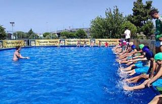 Burhaniye’de yüzme bilmeyen kalmayacak