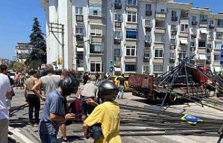 Bursa’da freni patlayan kamyon yaya ve araçları...