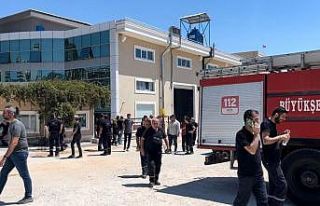 Bursa’da korkutan fabrika yangını: 3 işçi dumandan...