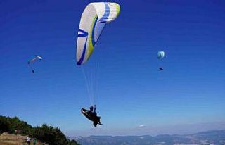 Bursa’da yamaç paraşütü heyecanı