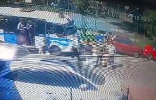 Bursa’da zincirleme kaza: Yolcu minibüsü park...