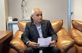 Bursaspor Başkanı Recep Günay, Olağanüstü Kongre’ye...