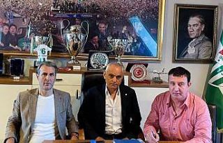 Bursaspor’un yeni teknik direktörü Yalçın Gündüz...