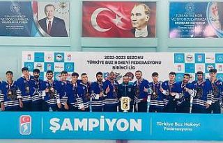 Buz Hokeyinde Erzurum Büyükşehir şampiyon