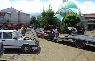 Çaycuma’da selin vurduğu galerici esnafından...