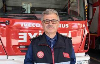 Çevreye atılan cam ve plastik şişelere dikkat:...