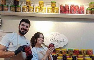 Çileğin bile turşusu kuruldu: 70 çeşit meyve...