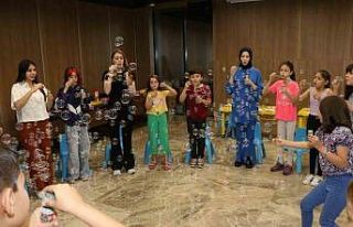 Çocuklar hem eğlendi hem öğrendi