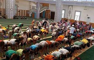 Çocuklar, yaz okulunda hem öğreniyor hem eğleniyor