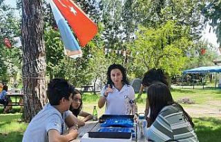 Çocukları televizyon ve cep telefonundan uzaklaştıran...