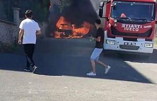 Çorlu’da otomobil cayır cayır yandı