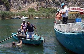 Dalyan kanalında temizlik