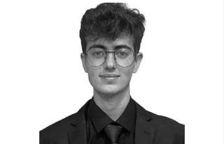 Denizde boğulma tehlikesi geçiren öğrenci yaşam...