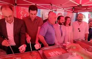 Denizli MHP’nin aşure hayrı binlerce kişiyi buluşturdu