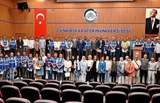 Deprem bölgesinde görev yapan ÇAKÜ personellerine...
