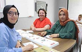 Depremzede anneler mangala oyunuyla hayata tutundu