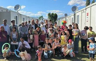 Depremzede çocuklar düzenlenen etkinlikle eğlendiler