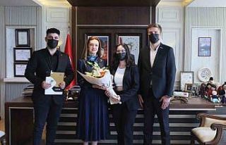 DEÜ, "Kampüsün Enleri" yarışmasına...