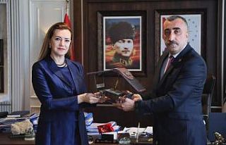 DEÜ, öğrenciler için enerjisini güneşten alan...