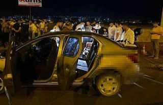 Diyarbakır’da bıçaklanan şahıs kiralık otomobilde...