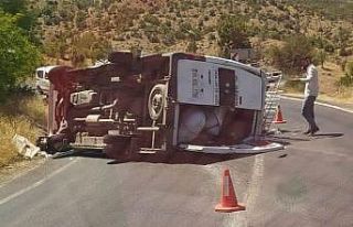 Diyarbakır’da minibüs devrildi: 10 yaralı