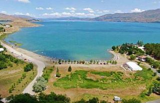 Doğunun incisi Hazar Gölü, yerli ve yabancı turistleri...